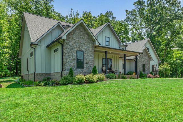 765 Scenic Cir, Pulaski, TN 38478