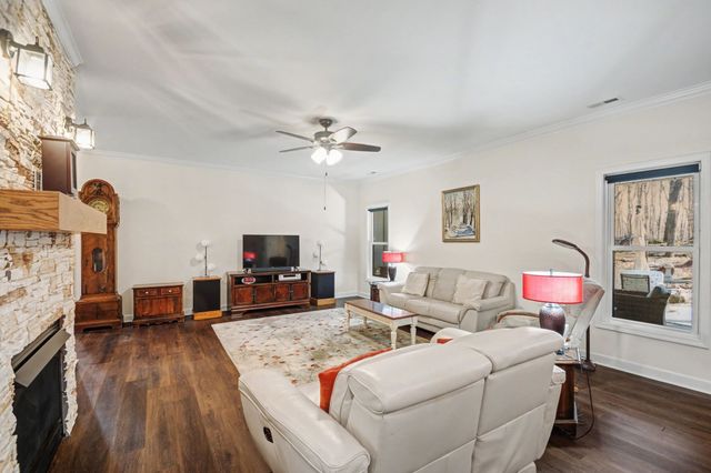 765 Scenic Cir, Pulaski, TN 38478