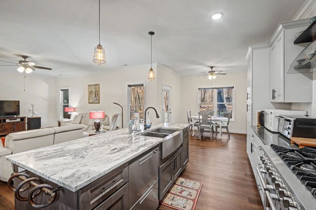 765 Scenic Cir, Pulaski, TN 38478