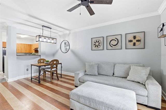 300 E SOUTH STREET 2006, Orlando, FL 32801