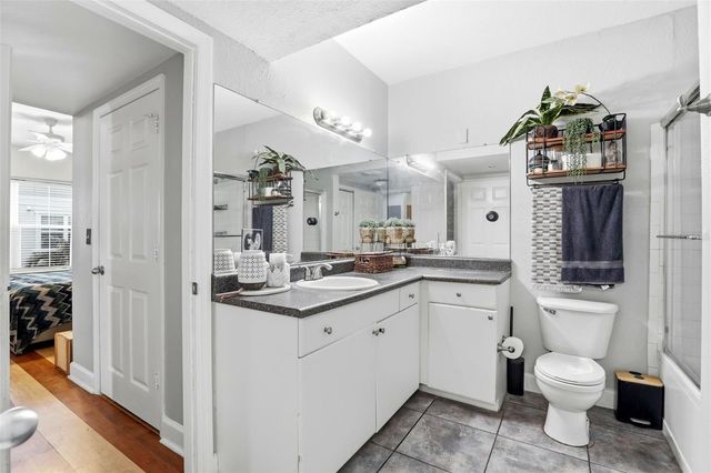 300 E SOUTH STREET 2006, Orlando, FL 32801