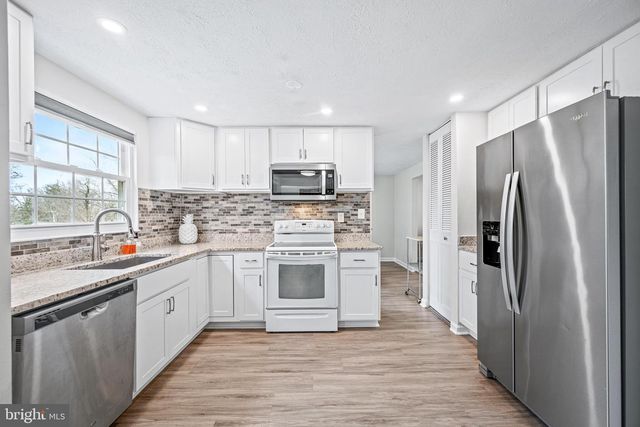 10122 CAPE ANN DR, Columbia, MD 21046