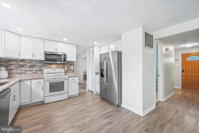 10122 CAPE ANN DR, Columbia, MD 21046