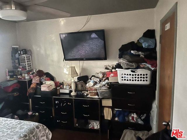 1068 McDonald Avenue, Wilmington, CA 90744