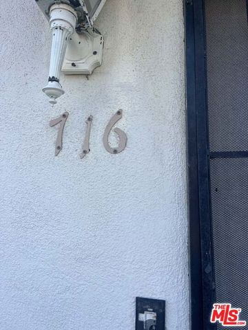 1068 McDonald Avenue, Wilmington, CA 90744