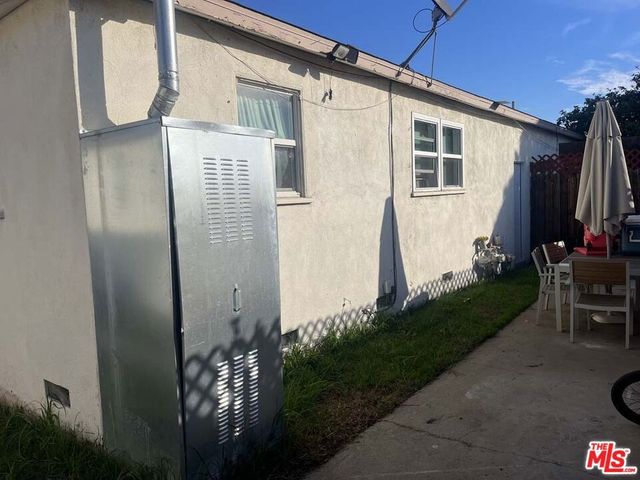 1068 McDonald Avenue, Wilmington, CA 90744