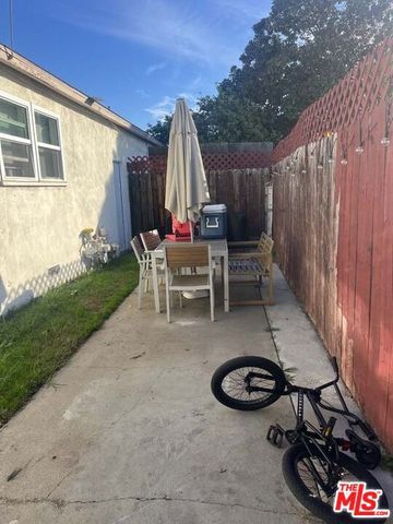 1068 McDonald Avenue, Wilmington, CA 90744