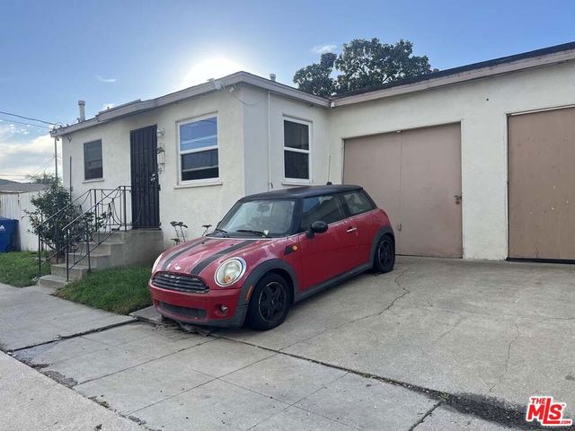 1068 McDonald Avenue, Wilmington, CA 90744