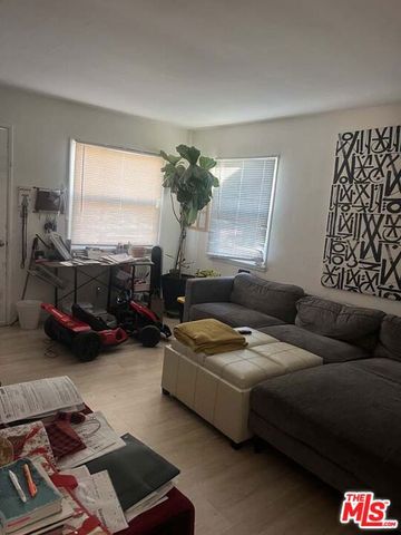 1068 McDonald Avenue, Wilmington, CA 90744