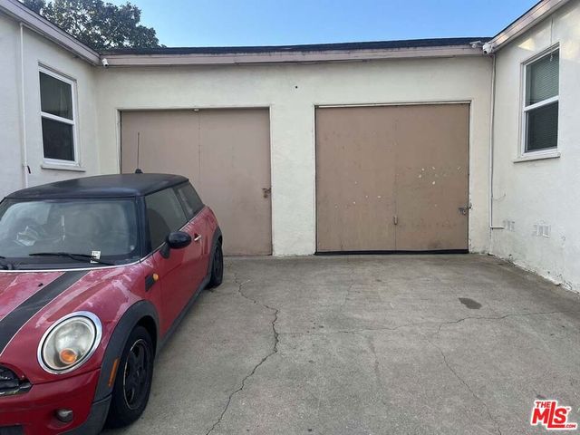 1068 McDonald Avenue, Wilmington, CA 90744