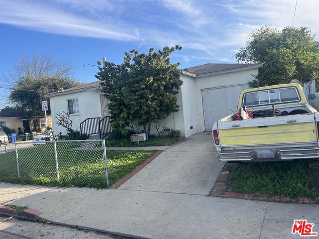 1068 McDonald Avenue, Wilmington, CA 90744