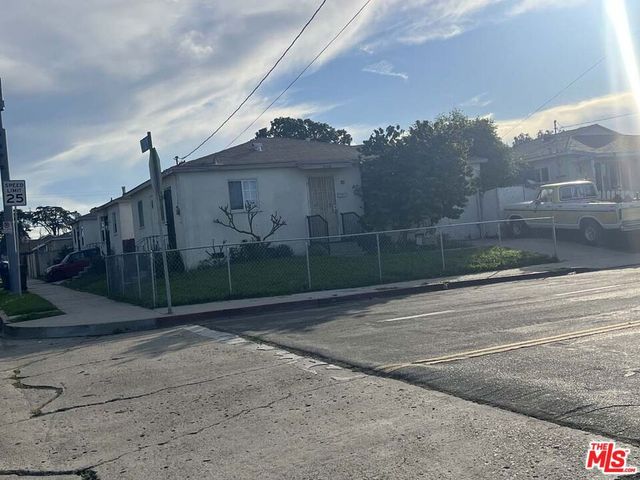 1068 McDonald Avenue, Wilmington, CA 90744