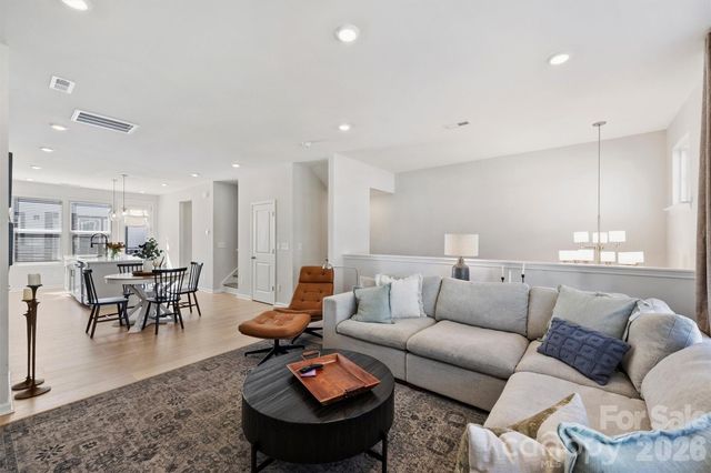 912 Mary Max Drive, Davidson, NC 28036