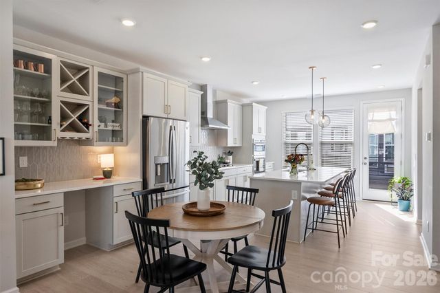 912 Mary Max Drive, Davidson, NC 28036