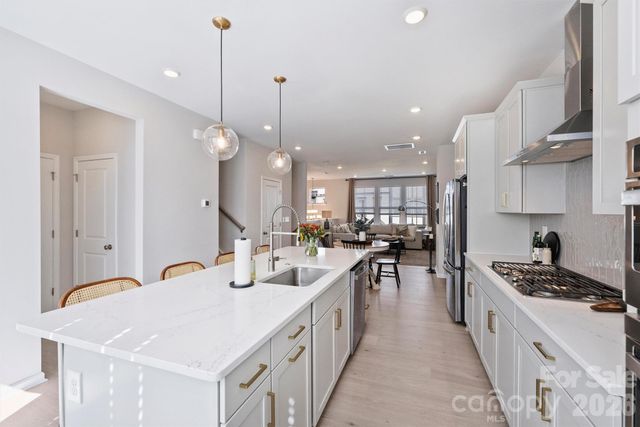 912 Mary Max Drive, Davidson, NC 28036