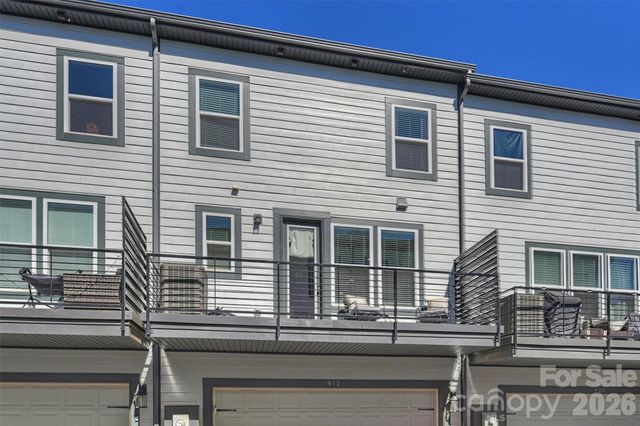 912 Mary Max Drive, Davidson, NC 28036