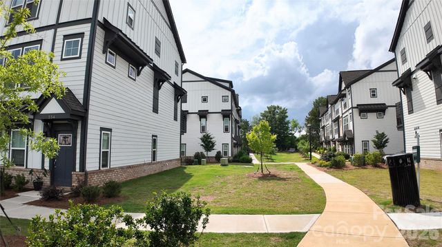 912 Mary Max Drive, Davidson, NC 28036