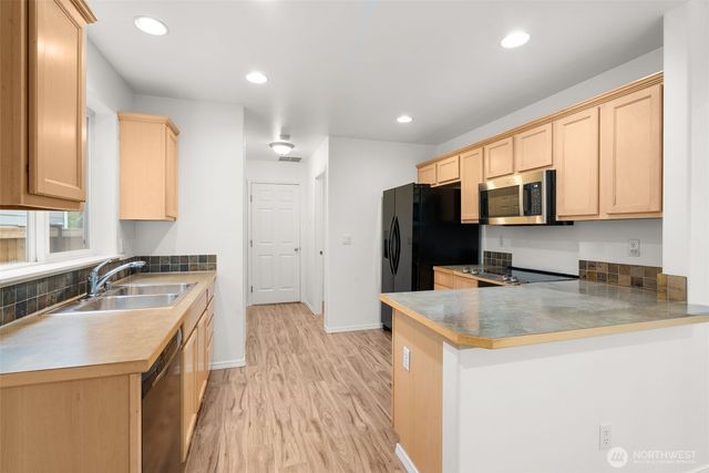 22411 SE 244th Street, Maple Valley, WA 98038