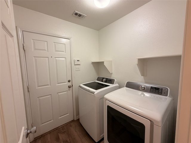 933 Newberry Trail, Fort Worth, TX 76120