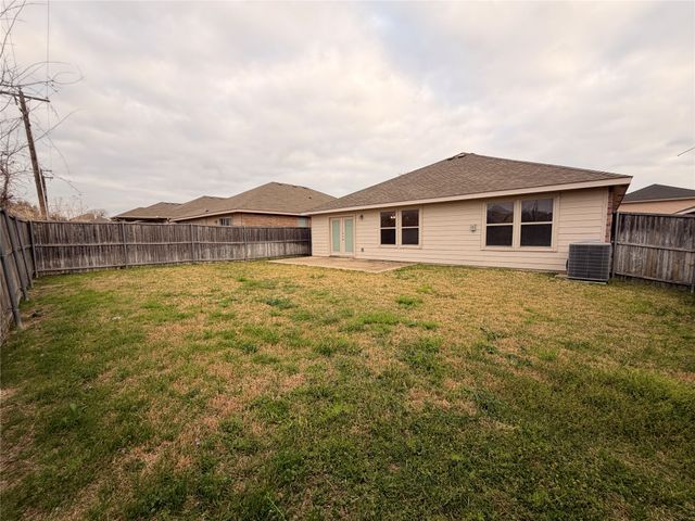 933 Newberry Trail, Fort Worth, TX 76120