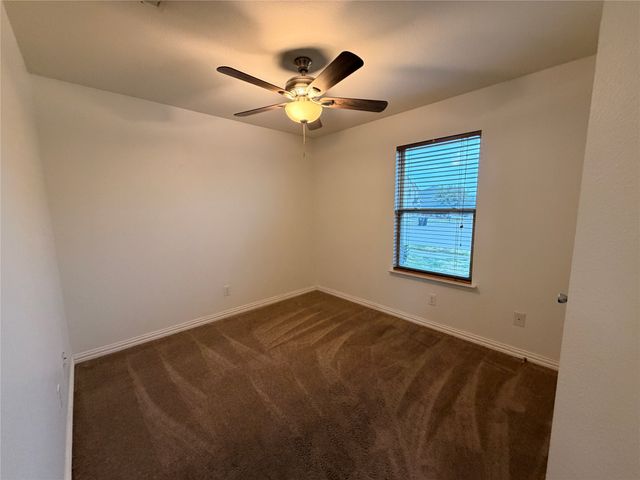 933 Newberry Trail, Fort Worth, TX 76120