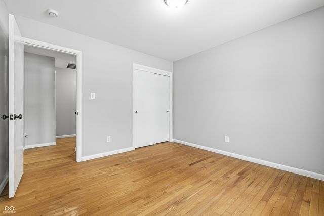 6219 Green Leaves Road, Indianapolis, IN 46220