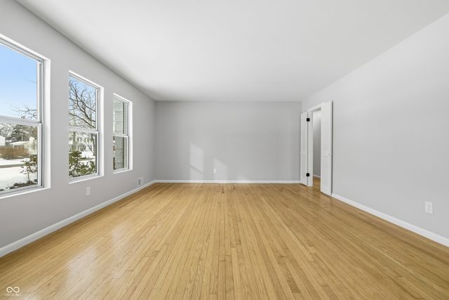 6219 Green Leaves Road, Indianapolis, IN 46220