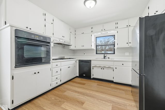 6219 Green Leaves Road, Indianapolis, IN 46220