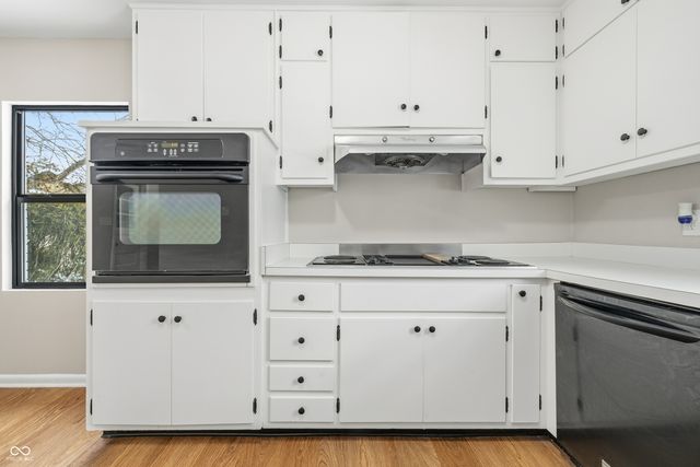 6219 Green Leaves Road, Indianapolis, IN 46220