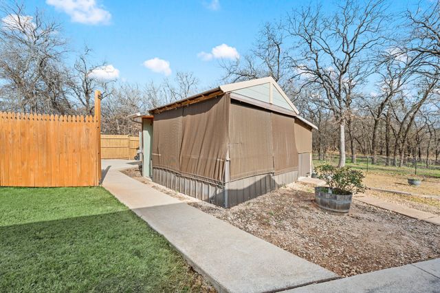 575 County Road 3581, Paradise, TX 76073