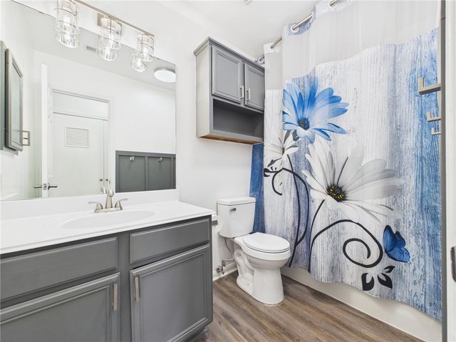 400 Pronghorn Loop, College Station, TX 77845