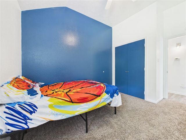 400 Pronghorn Loop, College Station, TX 77845