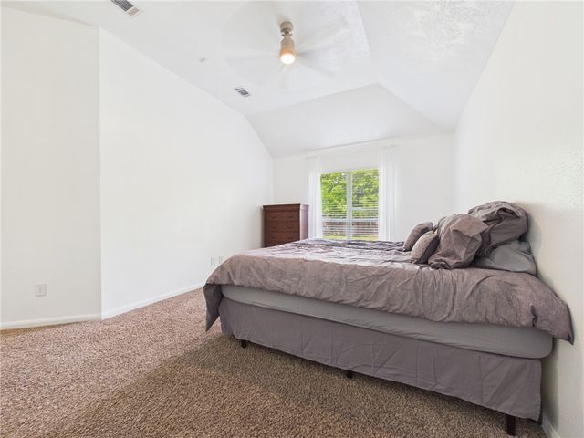 400 Pronghorn Loop, College Station, TX 77845