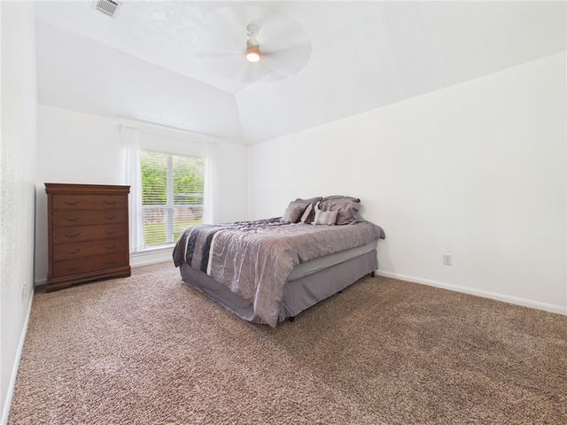 400 Pronghorn Loop, College Station, TX 77845