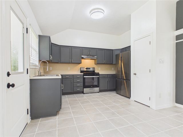 400 Pronghorn Loop, College Station, TX 77845