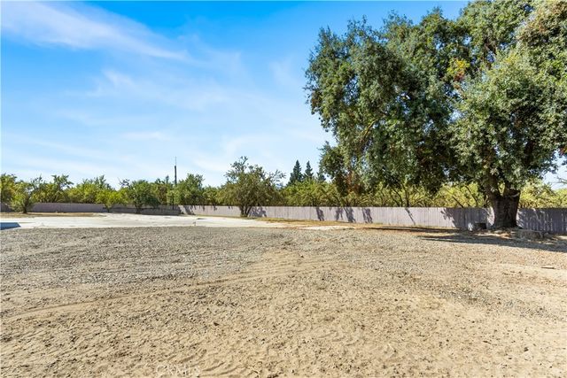 6143 Olive Avenue, Winton, CA 95388