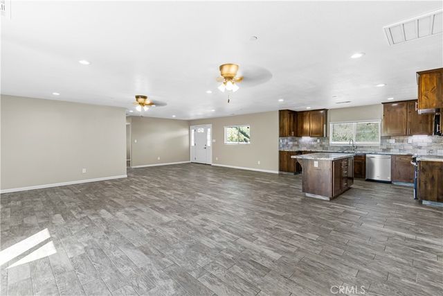 6143 Olive Avenue, Winton, CA 95388