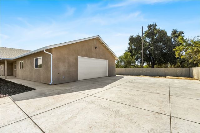 6143 Olive Avenue, Winton, CA 95388