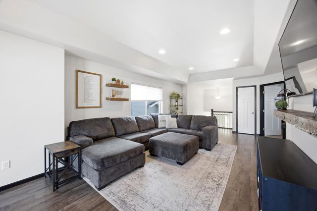 2742 Divide Street W, West Fargo, ND 58078