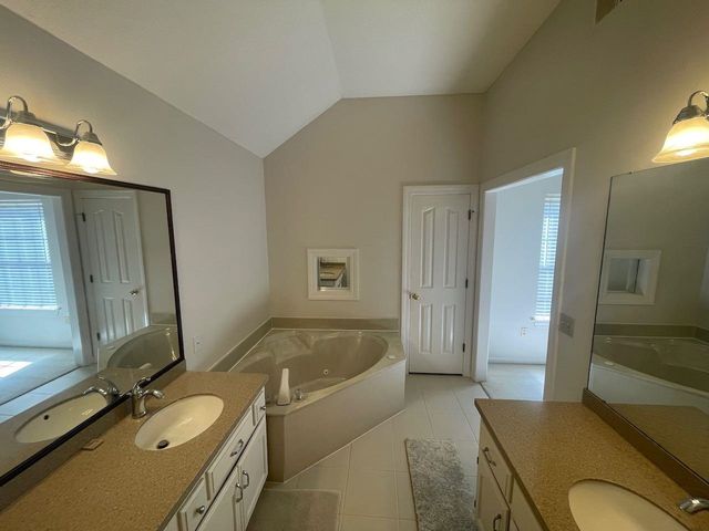 9110 VALKRIE LN, Lakeland, TN 38002