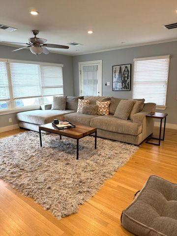 6423 Dunstan Lane, Dallas, TX 75214