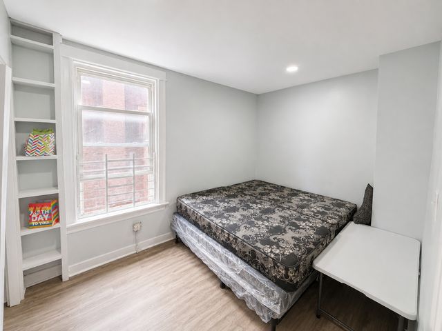7621 S Eberhart Avenue, Chicago, IL 60619