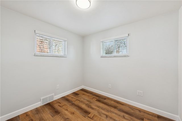 6329 Crestview Dr, South Park, PA 15129