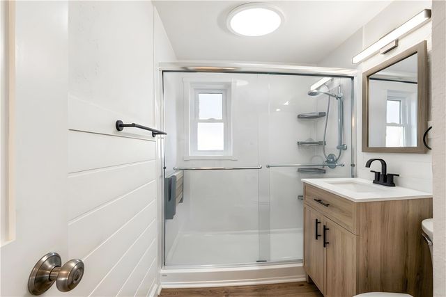 6329 Crestview Dr, South Park, PA 15129