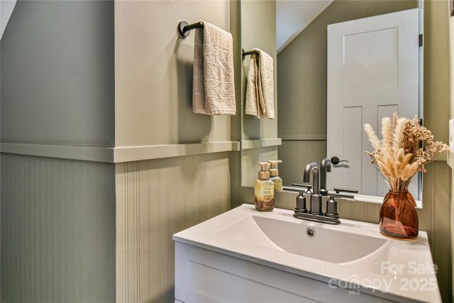 52 N Christie Court, Fletcher, NC 28732