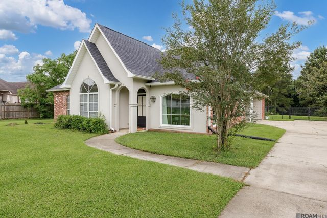 32468 Magnolia Ct, Denham Springs, LA 70706