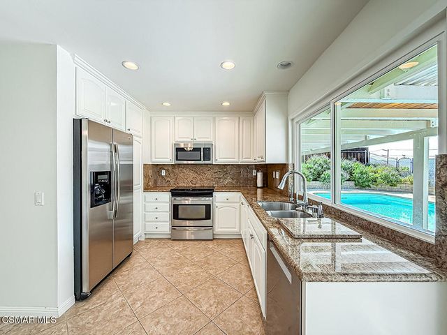 29414 Promontory Place, Agoura Hills, CA 91301