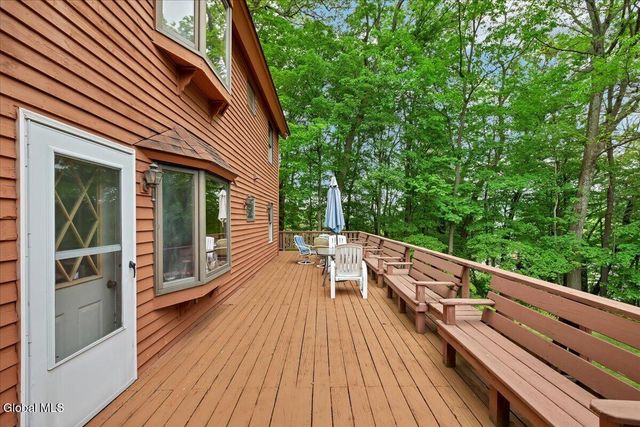 64 Ford Road, Troy, NY 12180