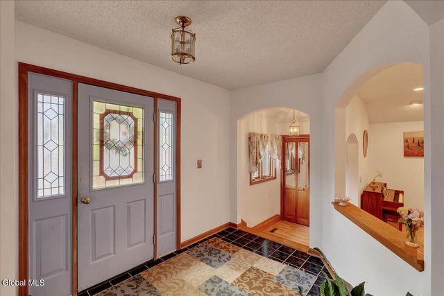 64 Ford Road, Troy, NY 12180