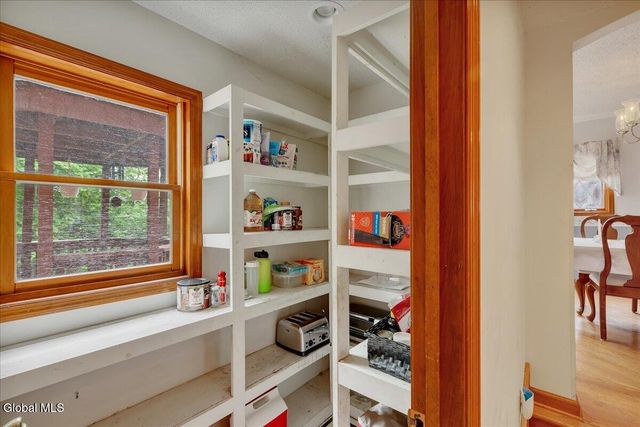 64 Ford Road, Troy, NY 12180